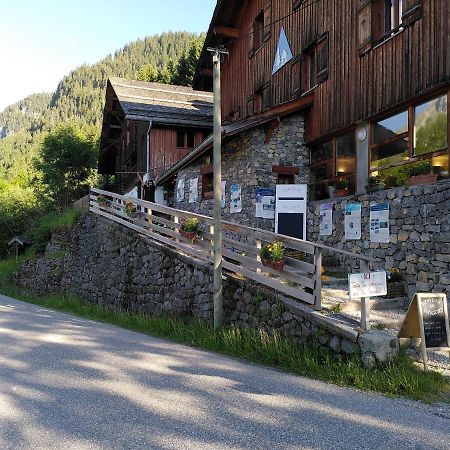 Auberge De Jeunesse Hi Ла-Клюза Екстер'єр фото