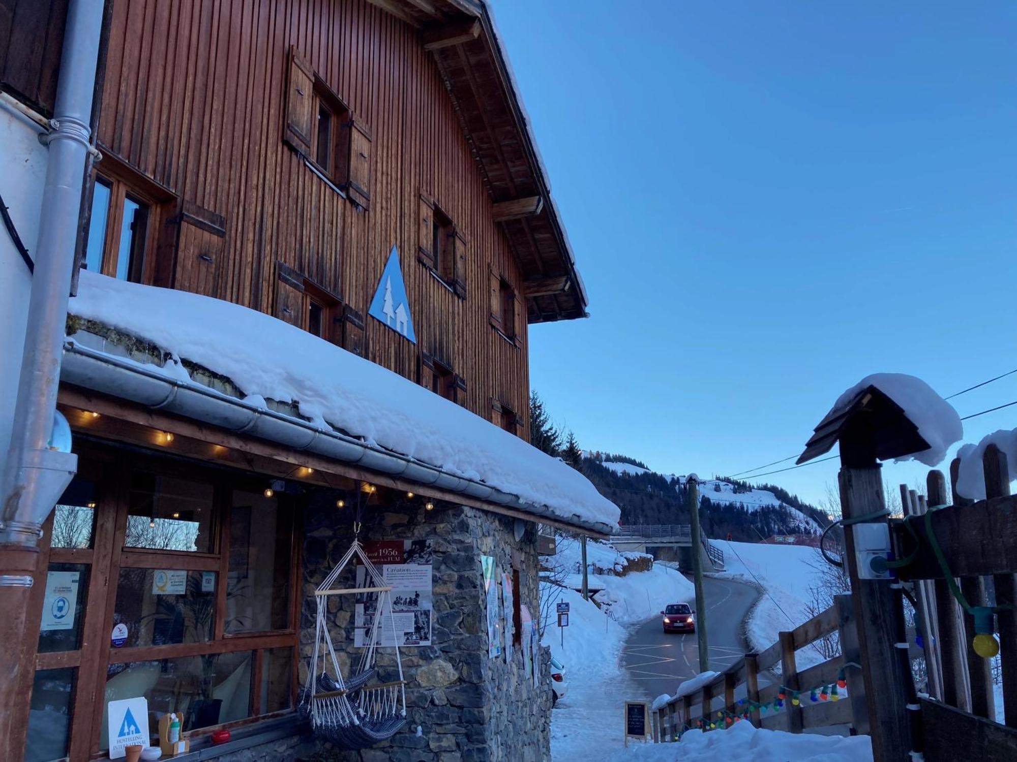 Auberge De Jeunesse Hi Ла-Клюза Екстер'єр фото
