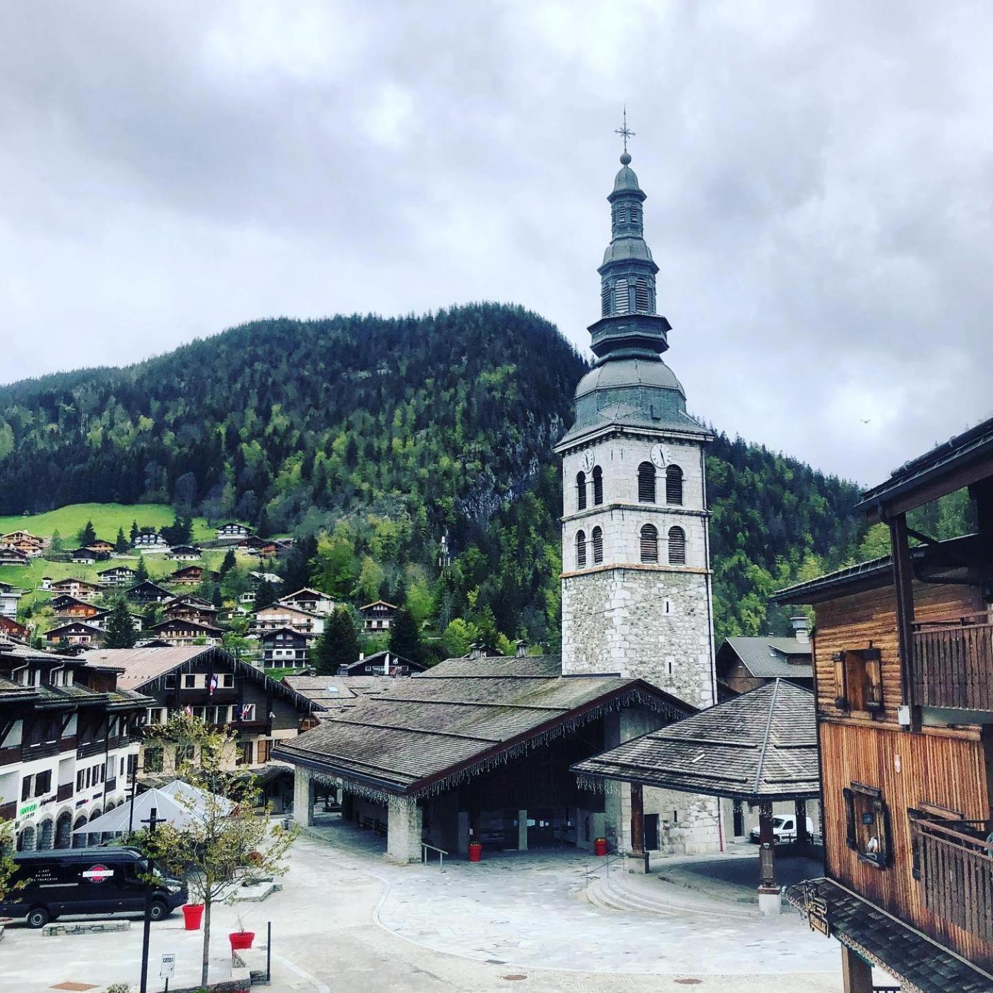 Auberge De Jeunesse Hi Ла-Клюза Екстер'єр фото