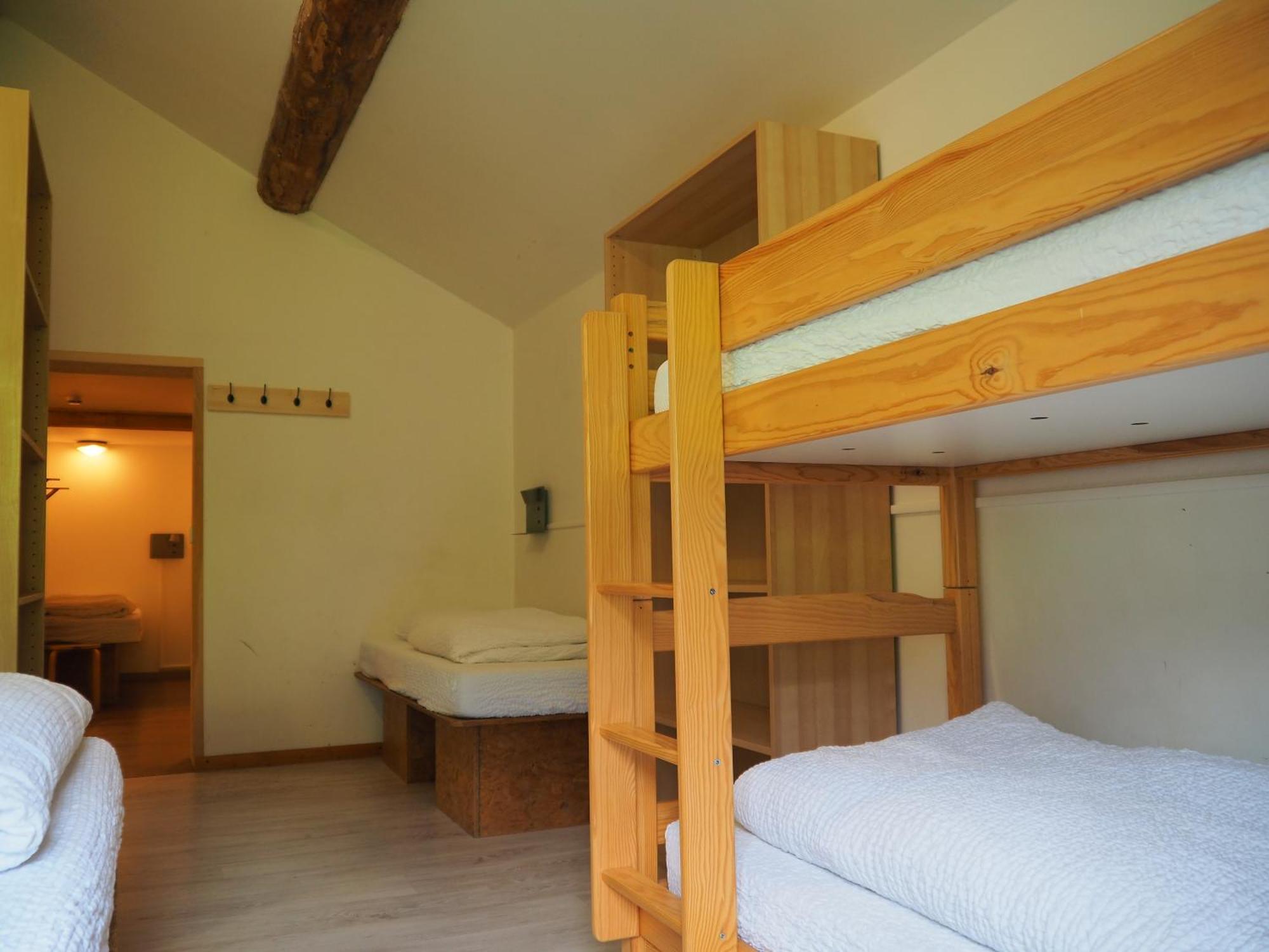 Auberge De Jeunesse Hi Ла-Клюза Екстер'єр фото