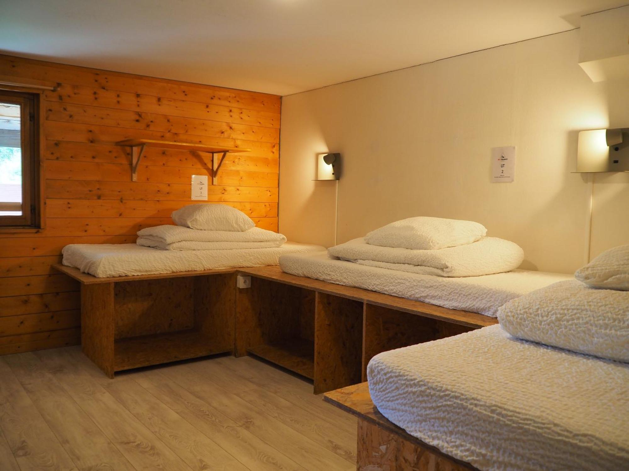 Auberge De Jeunesse Hi Ла-Клюза Екстер'єр фото