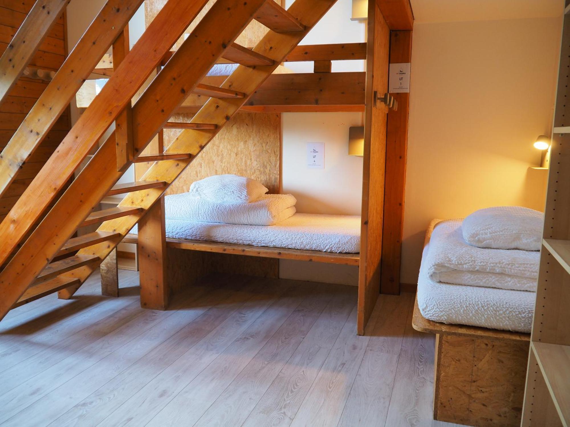 Auberge De Jeunesse Hi Ла-Клюза Екстер'єр фото