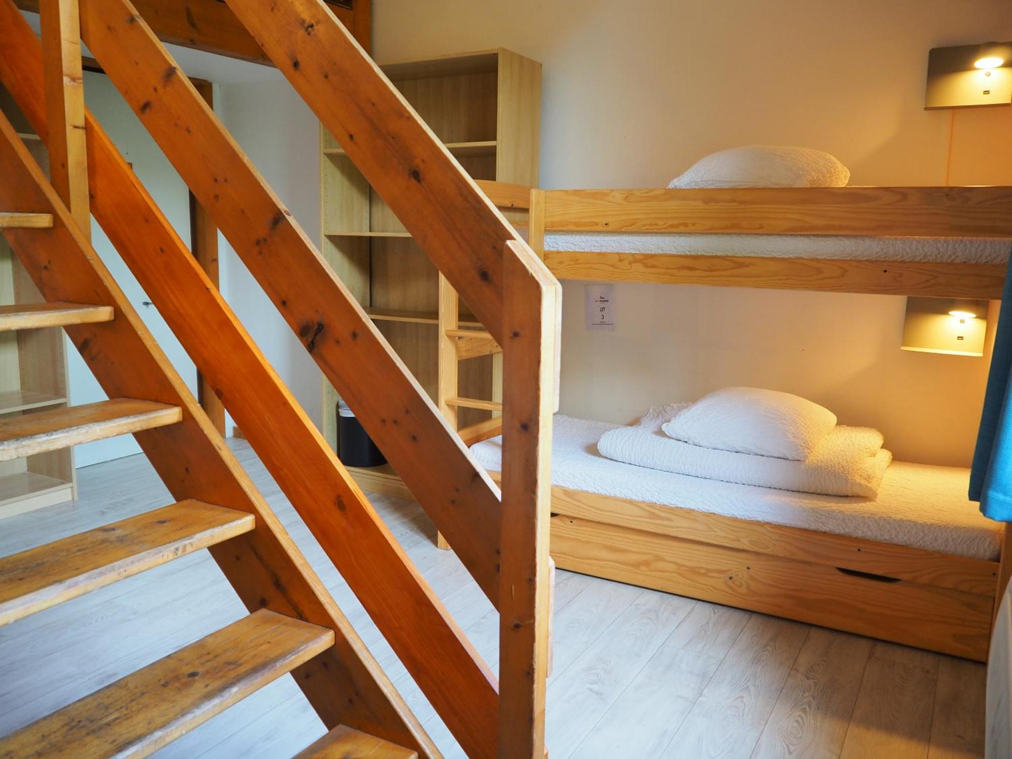 Auberge De Jeunesse Hi Ла-Клюза Екстер'єр фото